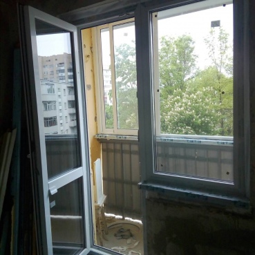 Пластиковые двери